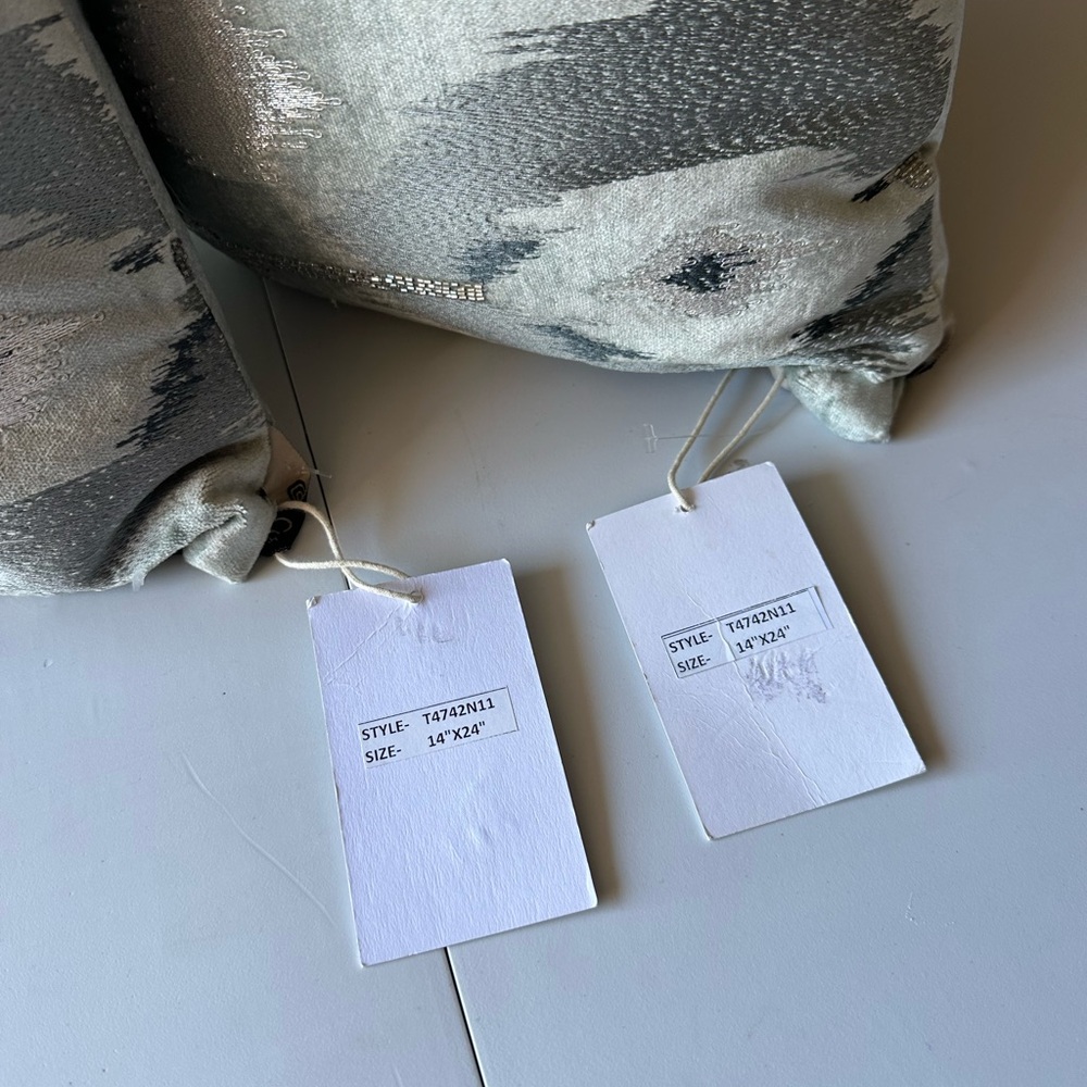 NWT 2 Set Callisto Home Collection Beeded Design Decorative Lumbar Pillow - Picture 12 of 13